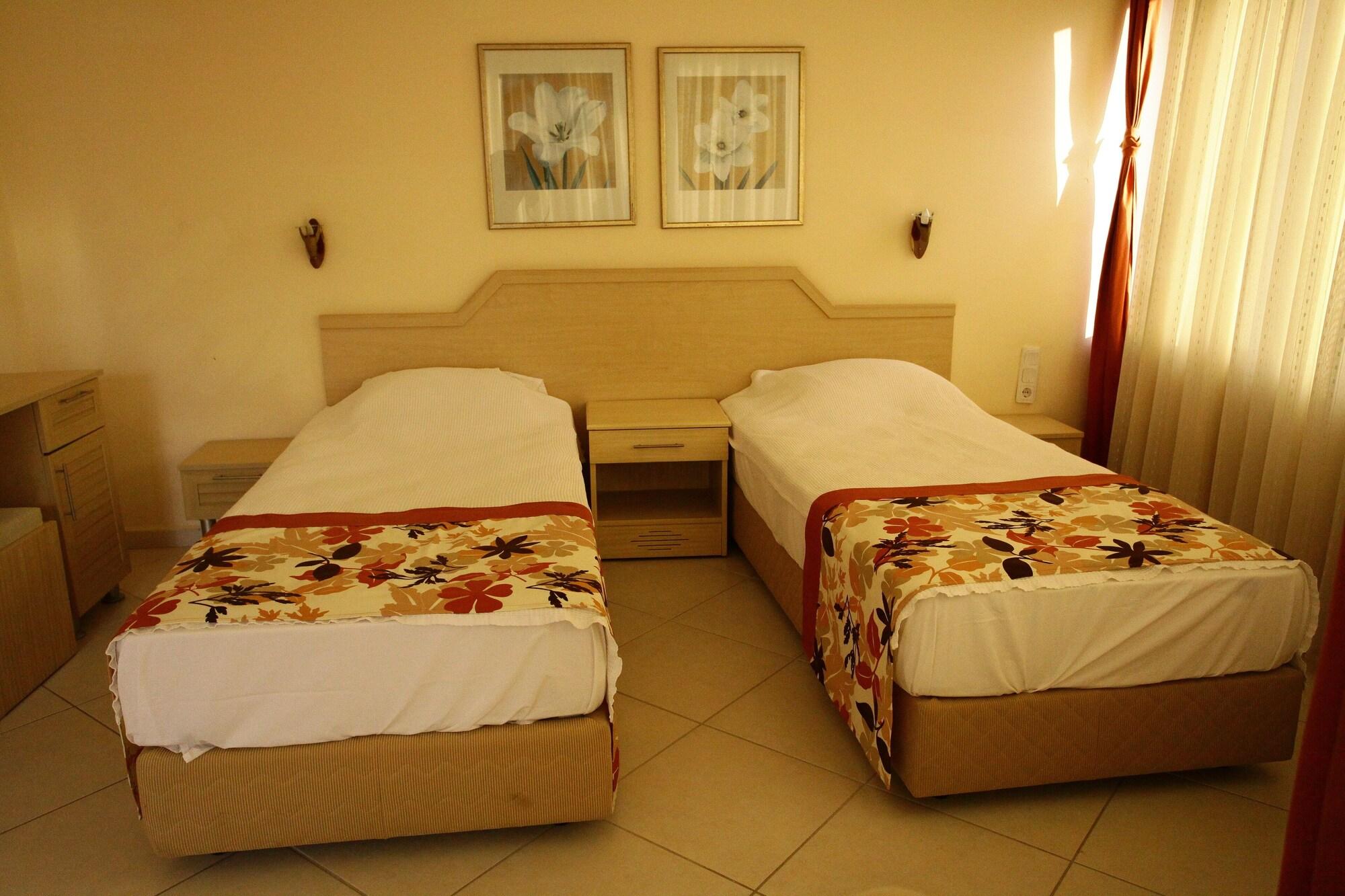Malhun Hotel Фетхие Экстерьер фото